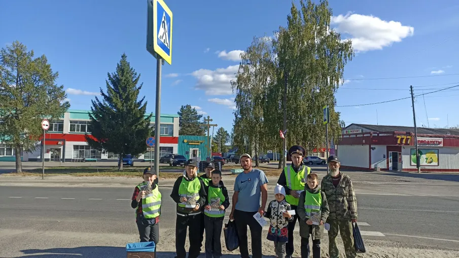 Ковернинская Госавтоинспекция совместно отрядом ЮИД провели профилактическую акцию «Пожилой пешеход»