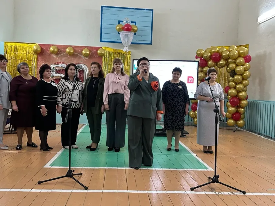 В минувшую пятницу, 23 января, в МОУ "Анисимовская основная школа" прошло замечательное мероприятие - 50 летний юбилей!