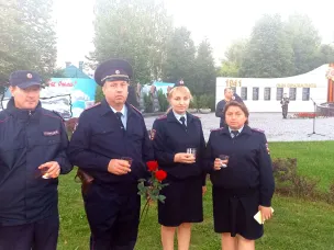 Сотрудники полиции и представители Общественного совета приняли участие в общероссийской акции «Свеча памяти»