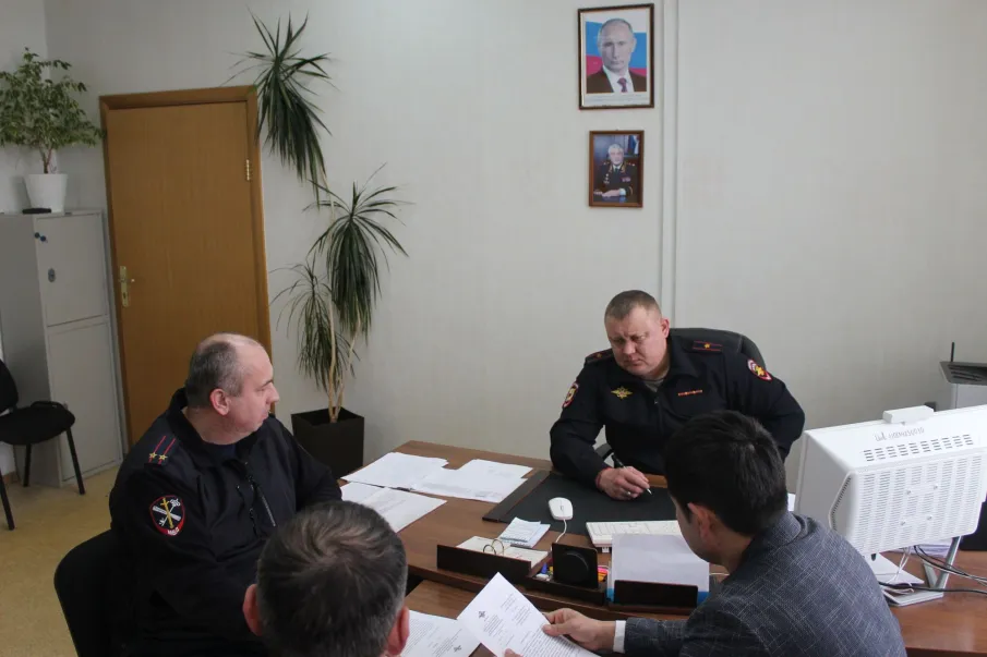 Сотрудники ковернинской полиции провели круглый стол с представителями национальных диаспор