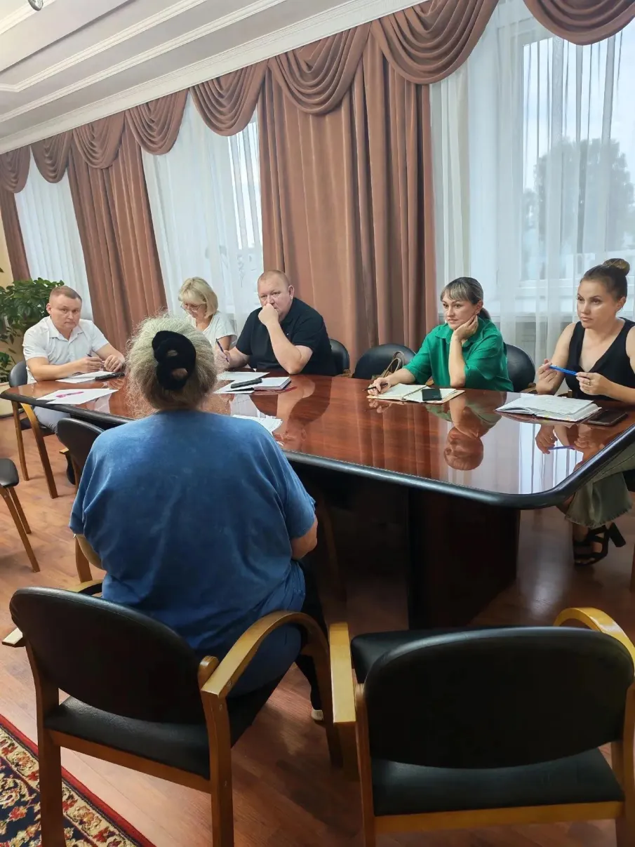 22 июля 2026 года ,  глава местного самоуправления Ковернинского муниципального округа ,секретарь местного отделения партии «Единая Россия» Васильев Алексей Александрович провёл встречу с жителями  округа