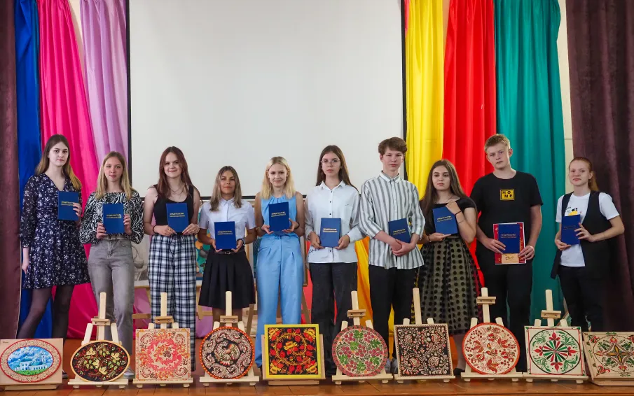 14 июня в Детской художественной школе  прошел выпускной. 