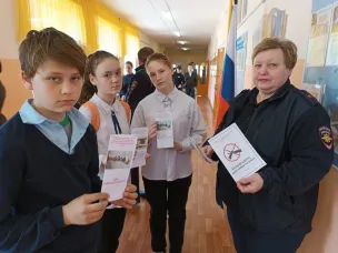 В преддверии летних каникул полицейские напомнили школьникам основные правила безопасности